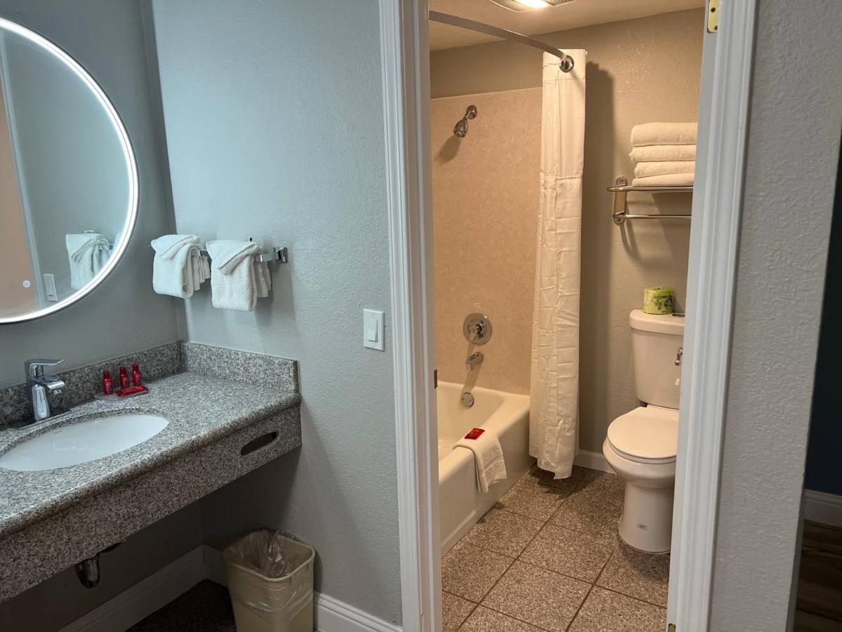 Comfort Near Hearst Castle - Cambria Inn 2*